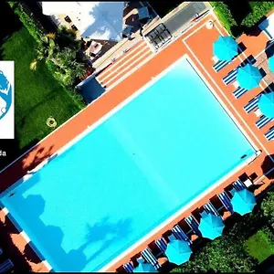 מלון Porto Azzurro, סירמיונה